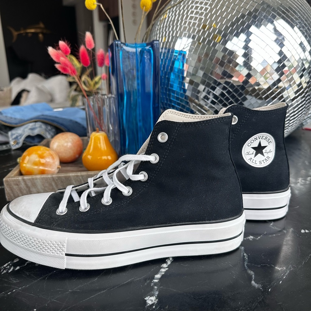 Converse Chuck High Platform sz 9